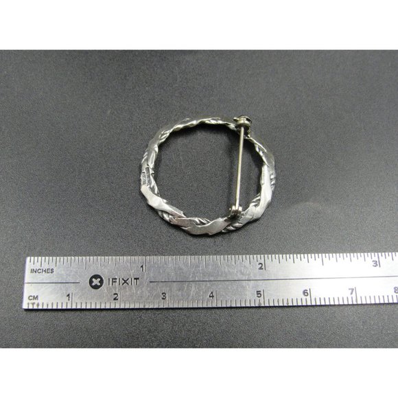 Sterling Silver Concave Circle Pattern Pin Brooch - Picture 6 of 7